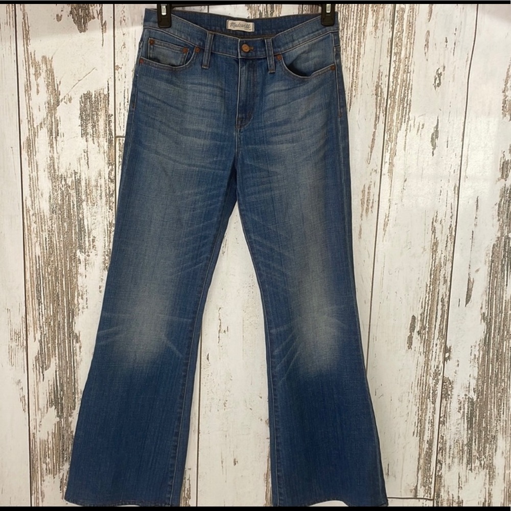 Madewell Flea Market Flare Jeans Medium Distressed Wash  Size 30